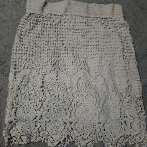Cream neutral skirt - lace - size L